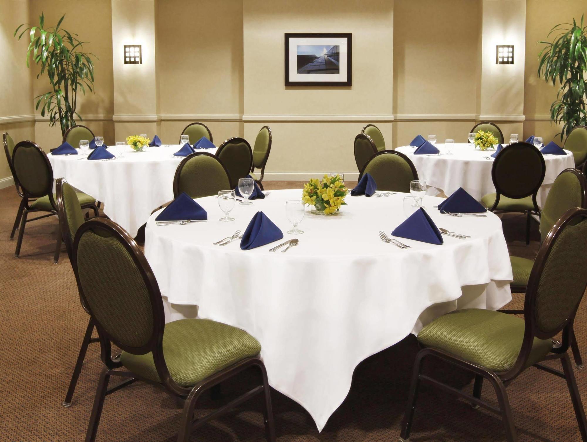 Sheraton Suites Columbus Worthington Exteriör bild