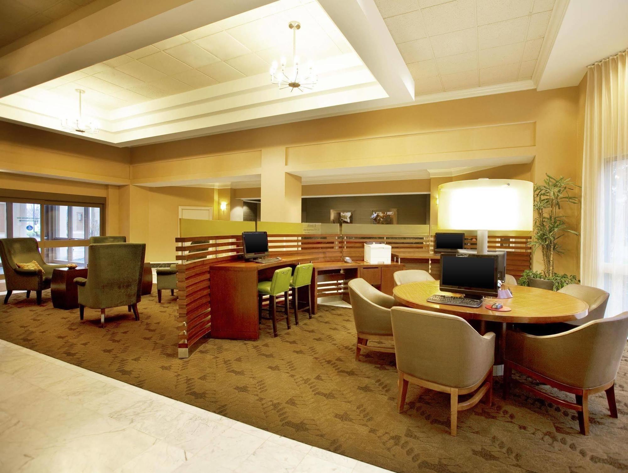 Sheraton Suites Columbus Worthington Exteriör bild